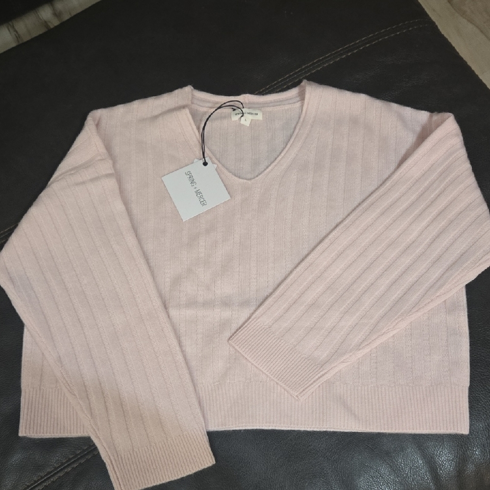 🩷Soft Pink 100% Cashmiere V-Neck Sweater